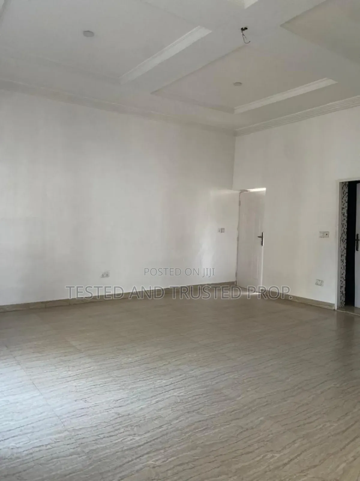 Studio Apartment in Orchid, Chevron for rent