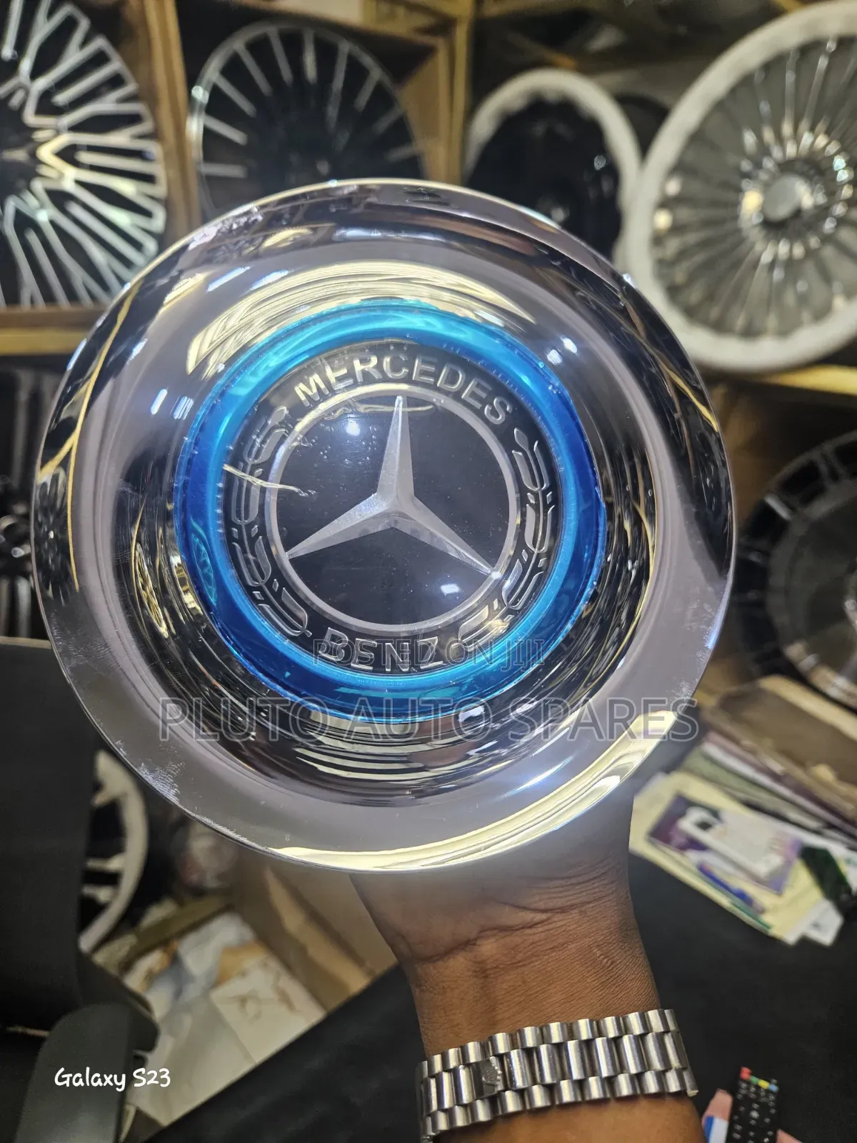 Alloy Wheel Rotating Cover Mercedes-Benz