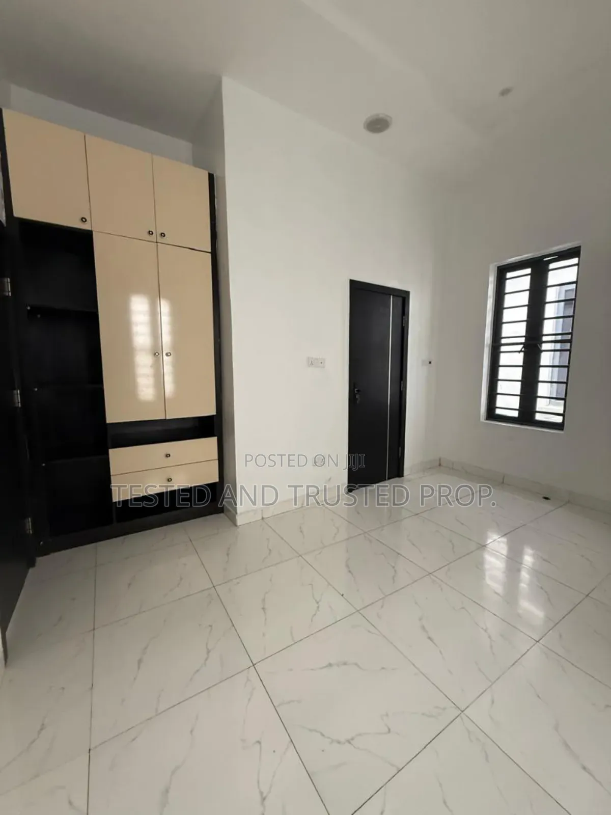 1bdrm Shared Apartment in Royal Pine, Chevron for rent