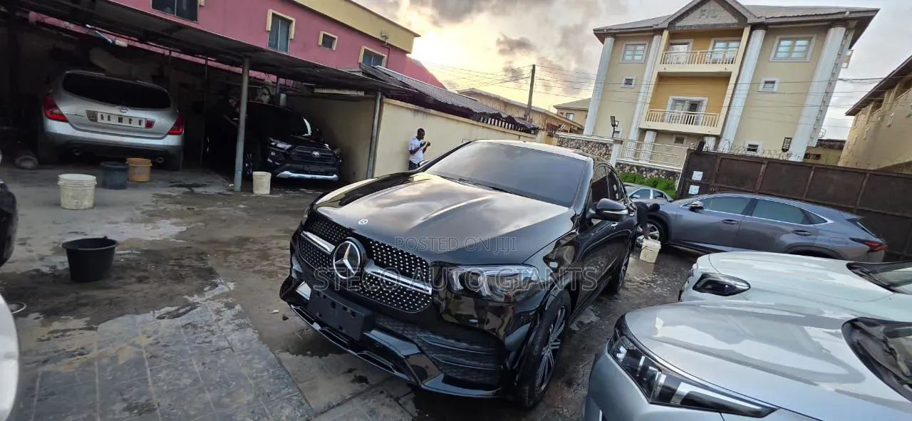 Mercedes-Benz GLE-Class 2021 Black