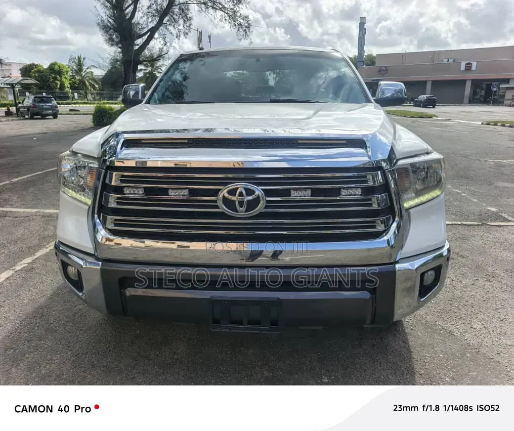 Toyota Tundra 2016 White