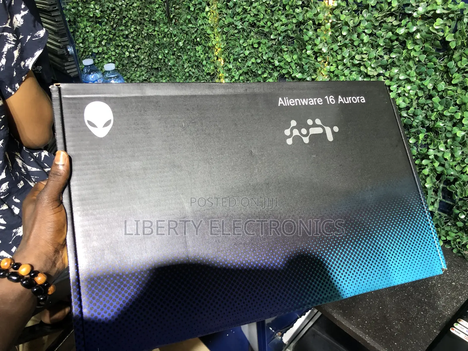 New Laptop Alienware 16 Aurora 16GB Intel Core 7 SSD 1T