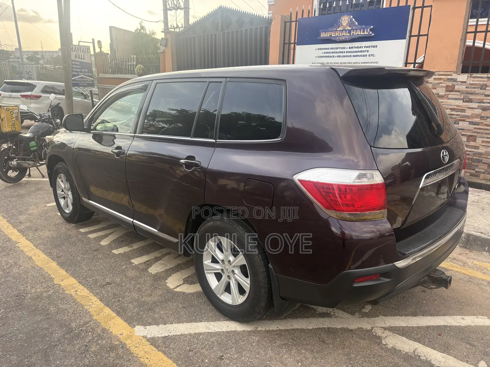 Toyota Highlander 3.5L 4WD 2013 Maroon