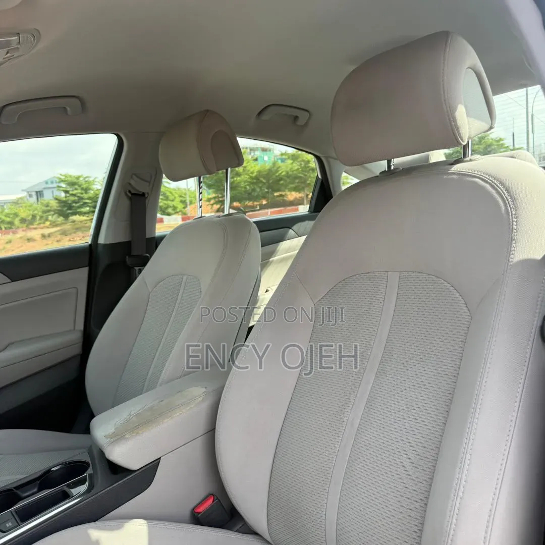Hyundai Sonata SE 4dr Sedan (2.4L 4cyl 6A) 2015 Gray