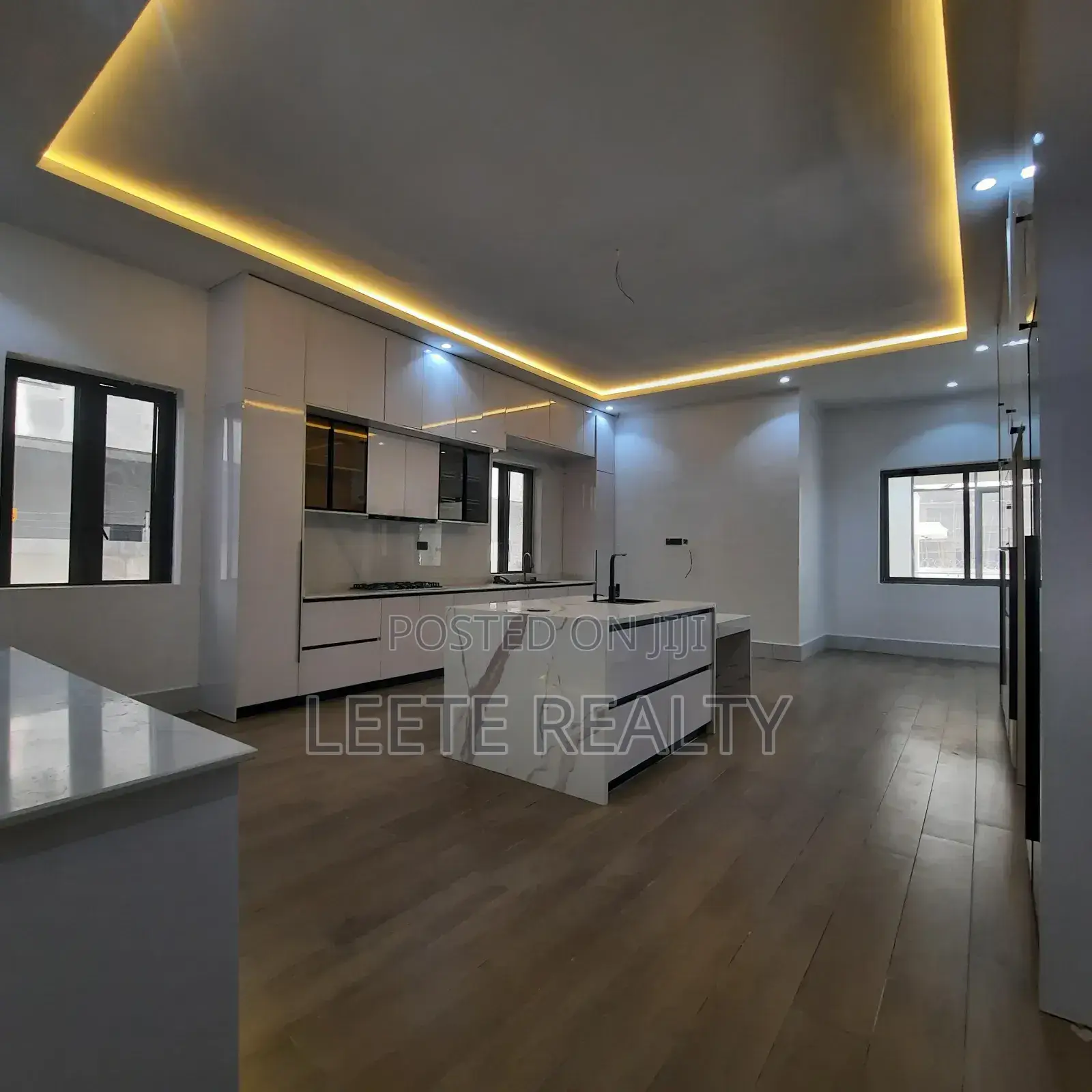7bdrm Duplex in Asokoro for rent