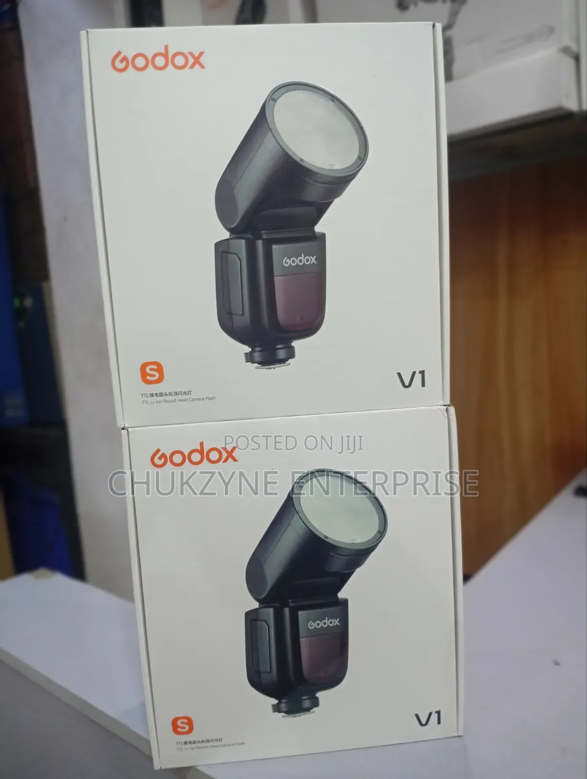 Godox V1 Camera Head Light
