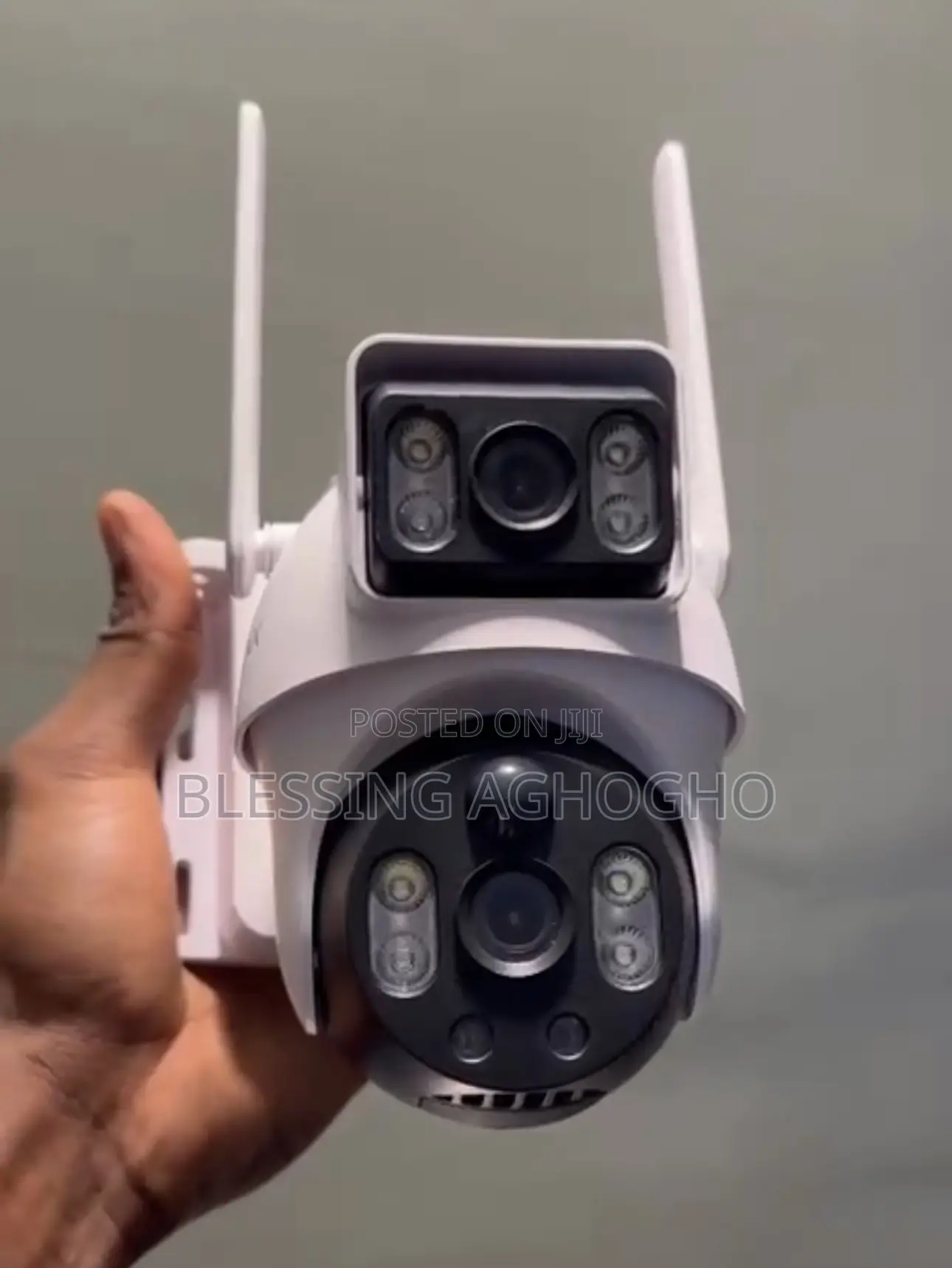 Solar Camera With Panels for Your Home and Office