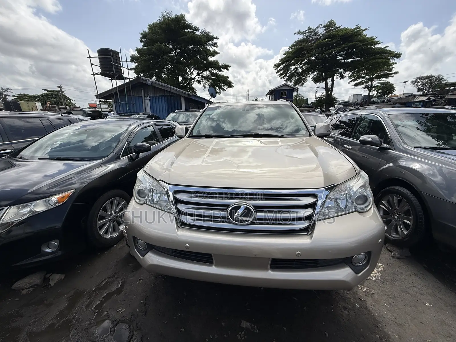 Lexus GX 460 2012 Gold