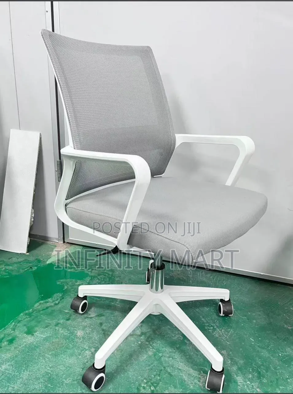 Modern Office Swivel Chair
