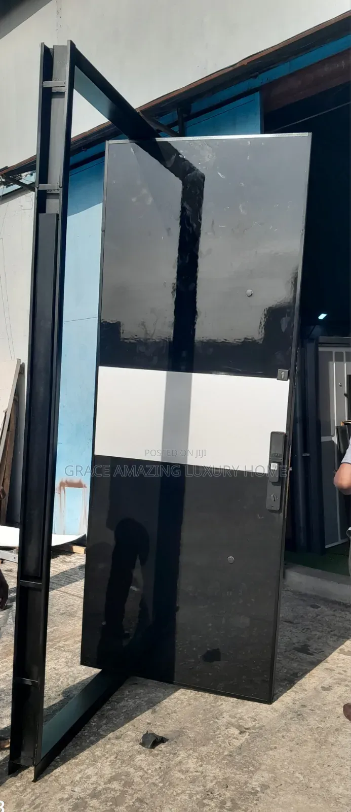 10×4 Turkish Pivot Door