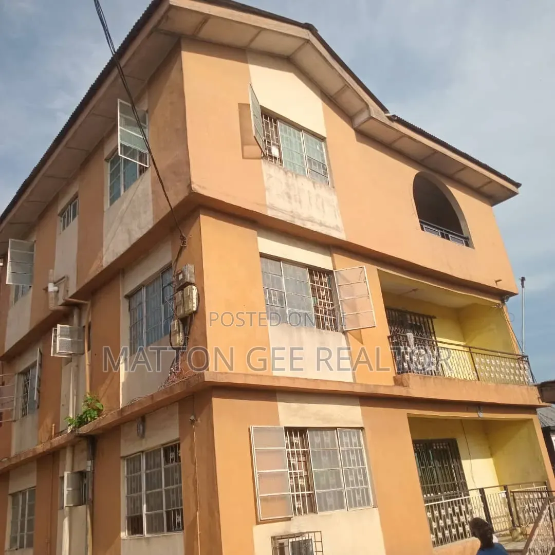 2bdrm Block of Flats in Solomade, Ikorodu Garage for sale