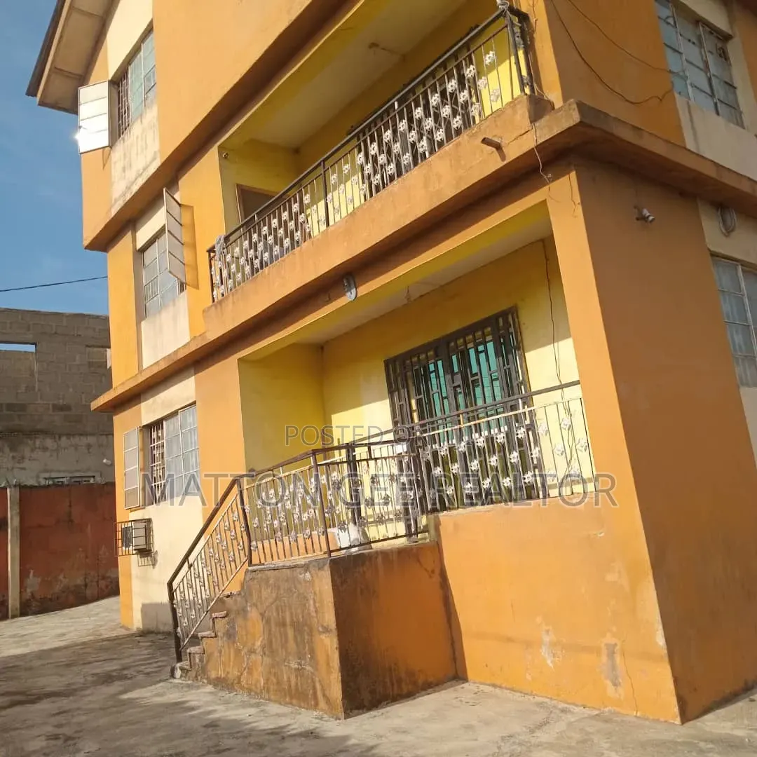 2bdrm Block of Flats in Solomade, Ikorodu Garage for sale