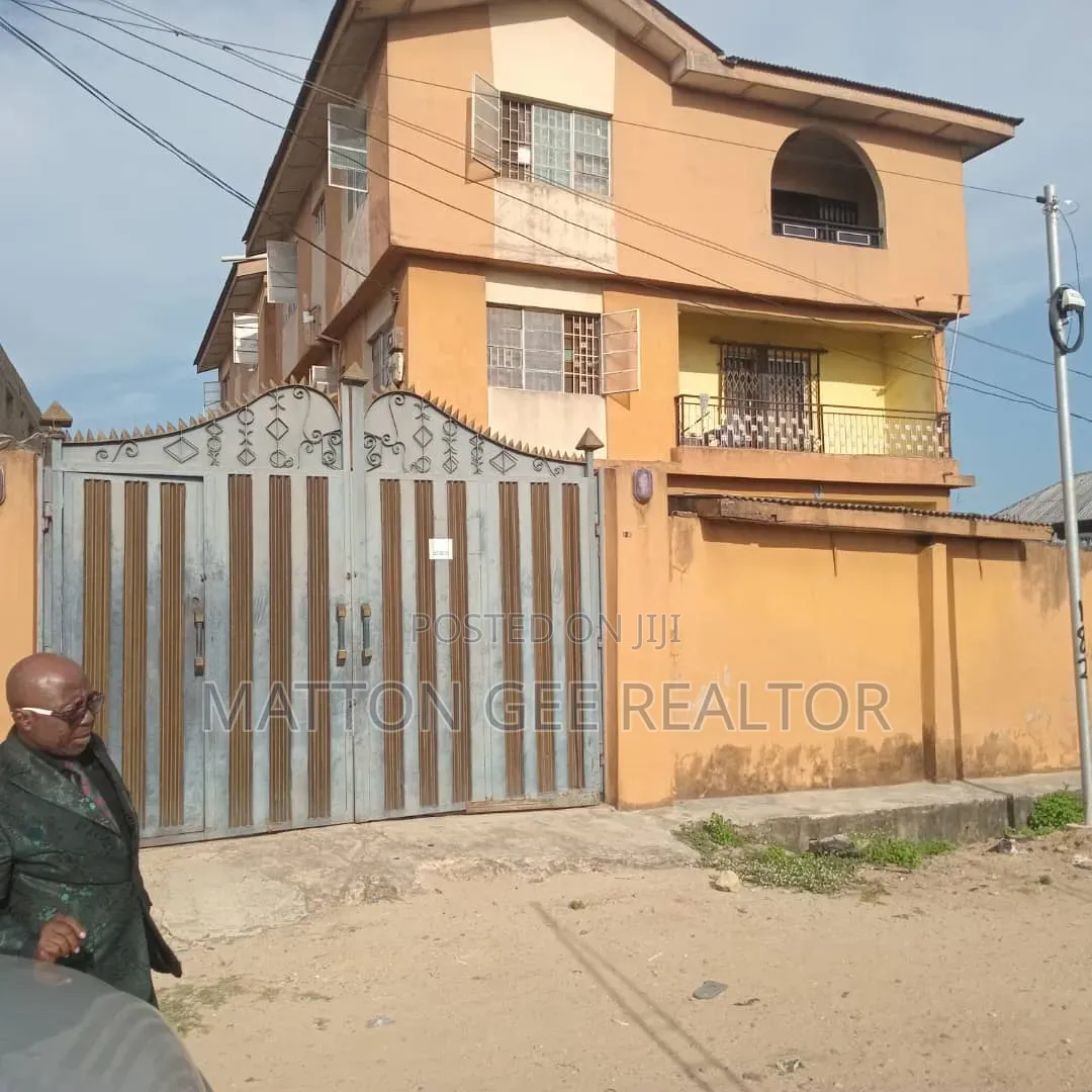 2bdrm Block of Flats in Solomade, Ikorodu Garage for sale