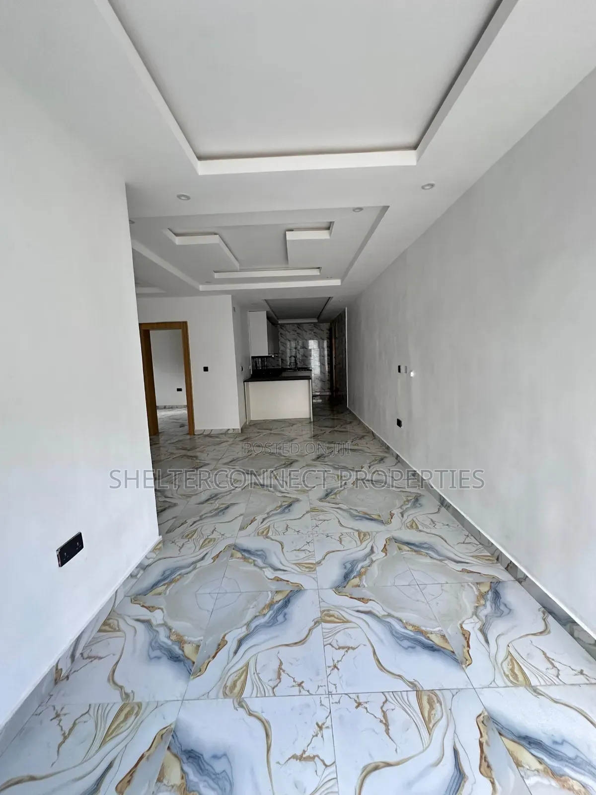 2bdrm Apartment in Lekki Expressway for sale