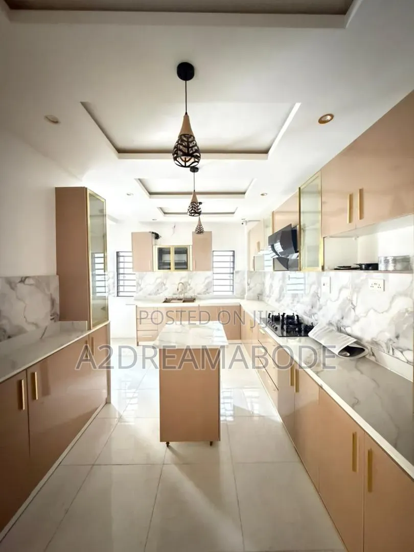 4bdrm Duplex in Oko Oba for sale