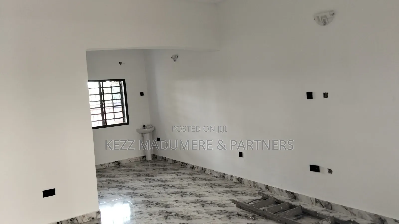 2bdrm Block of Flats in Eliozu Eneka Link for rent