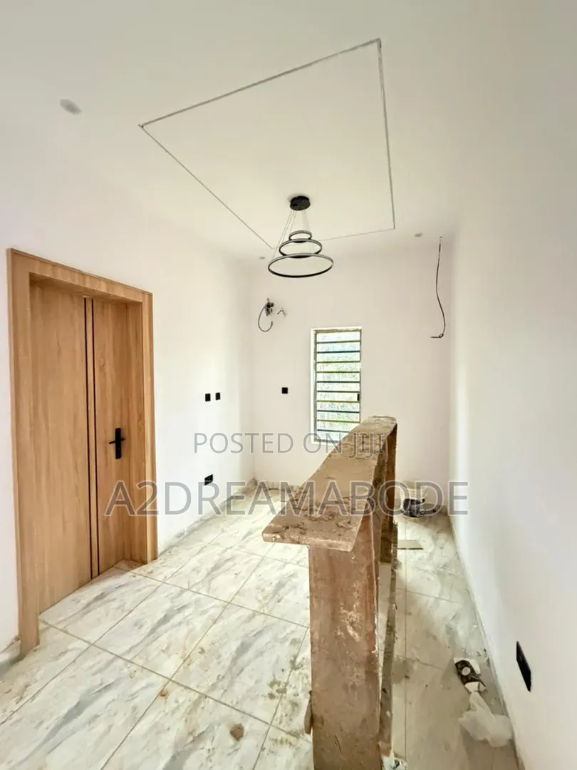 4bdrm Duplex in Ikeja Gra for sale