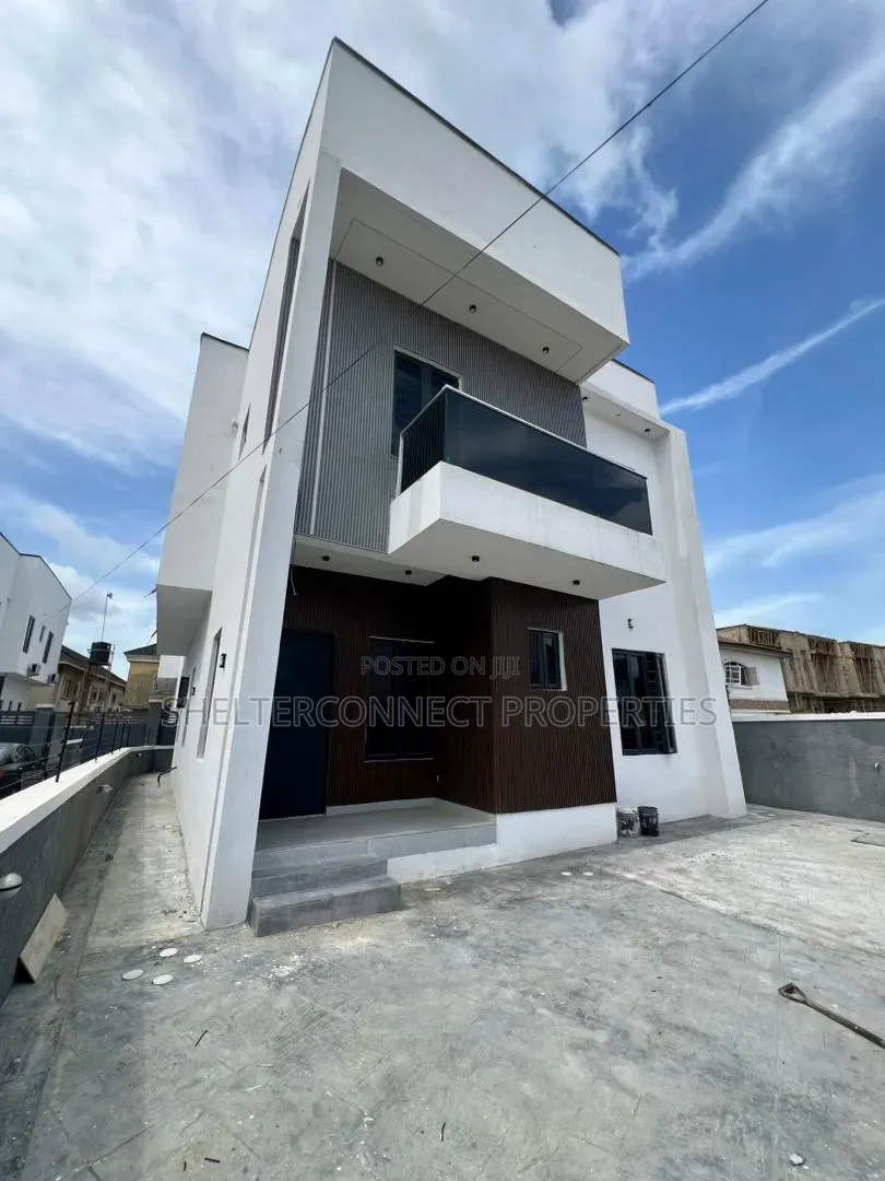 4bdrm Duplex in Ado / Ajah for sale
