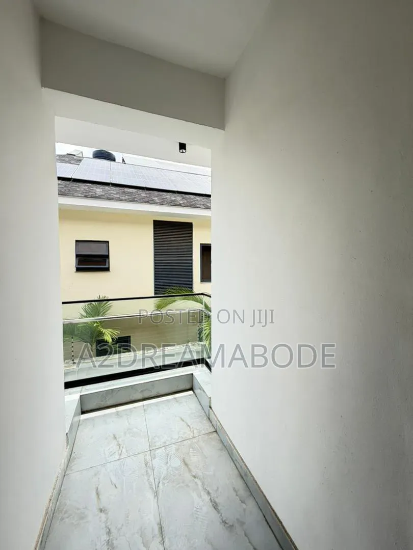 6bdrm Duplex in Ikeja Gra for sale