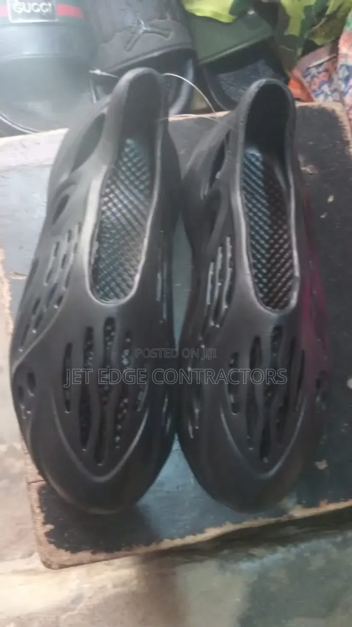 Cover Crocs