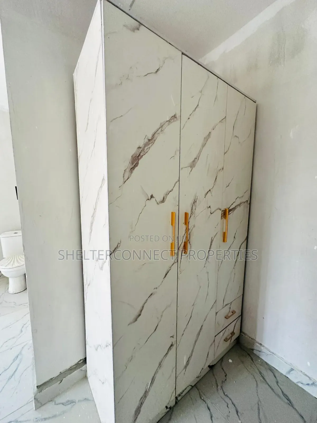 1bdrm Apartment in Lekki Expressway for sale