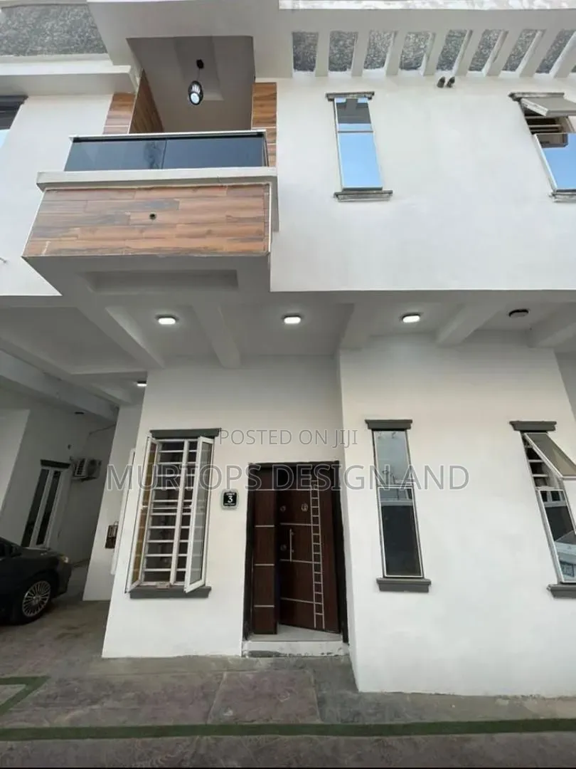 4bdrm Townhouse/Terrace in Lekki Phase 2 for sale