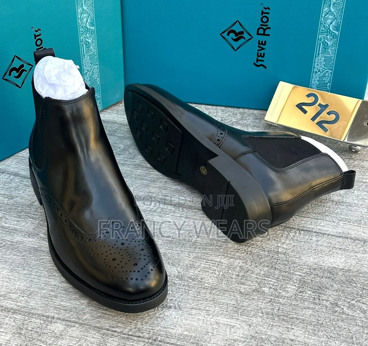 Luxury Black Leather Chelsea Boots for Men