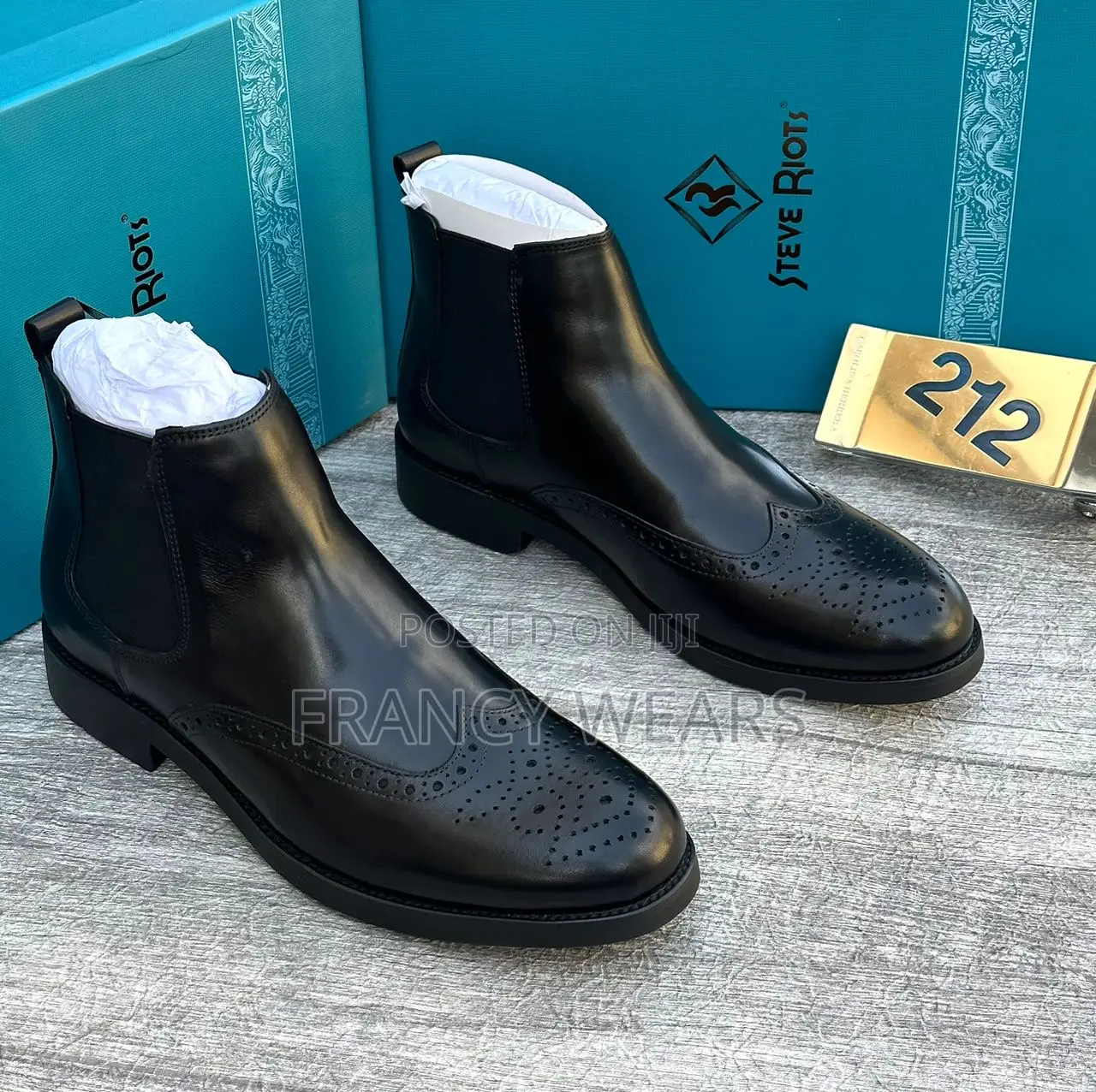 Luxury Black Leather Chelsea Boots for Men