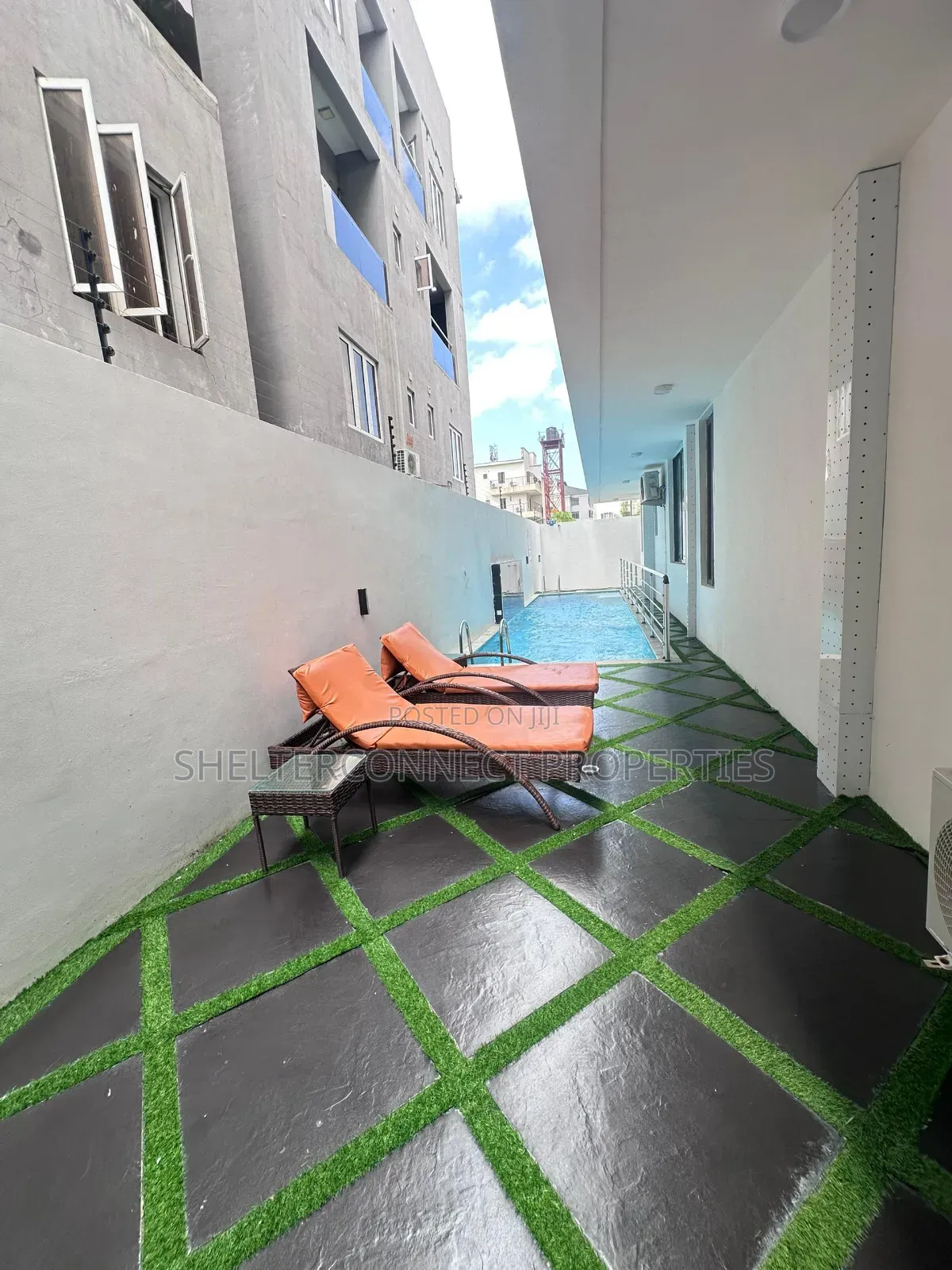 1bdrm Apartment in Lekki Phase 1 for sale