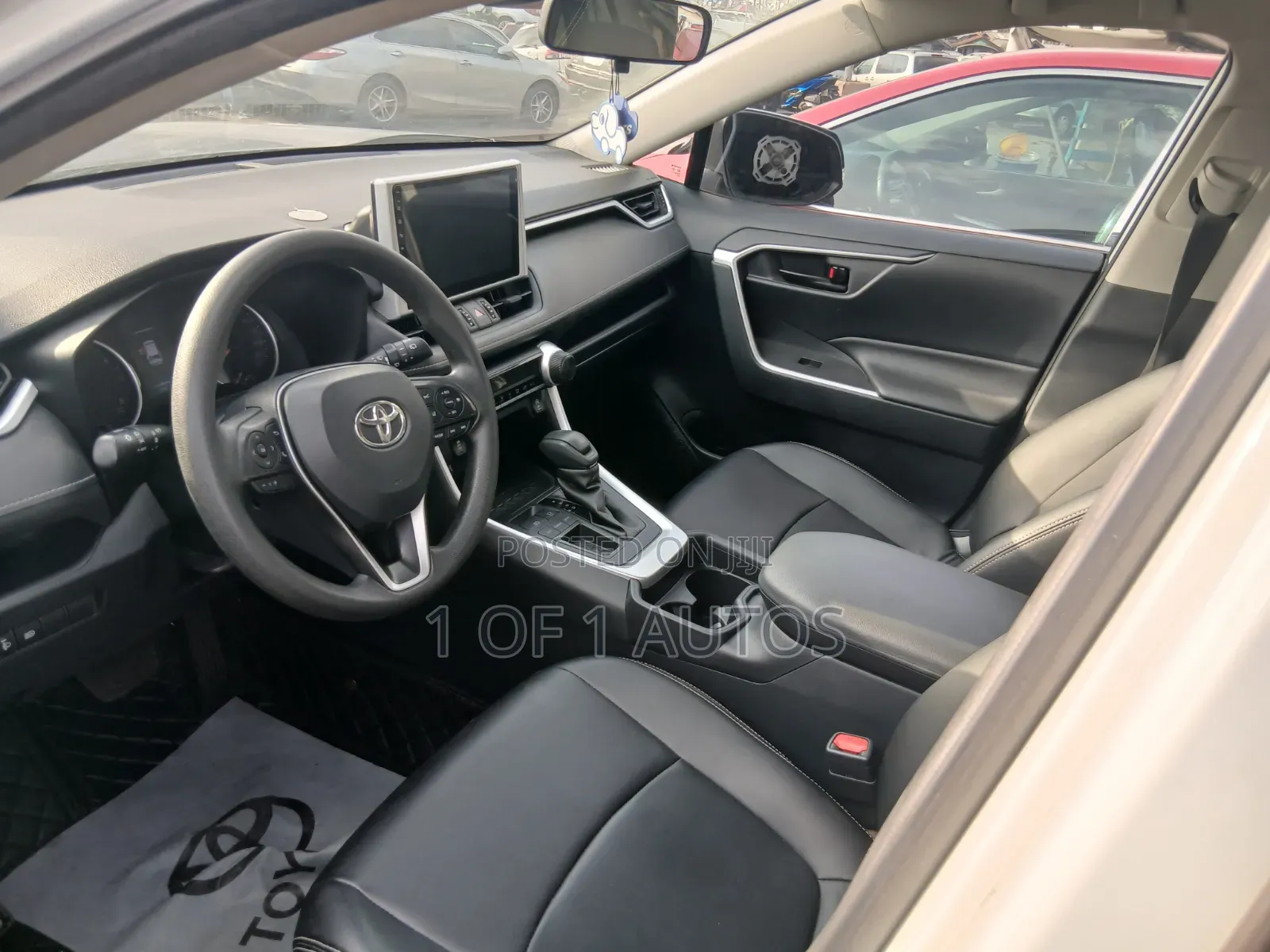 Toyota RAV4 LE FWD 2020 Blue