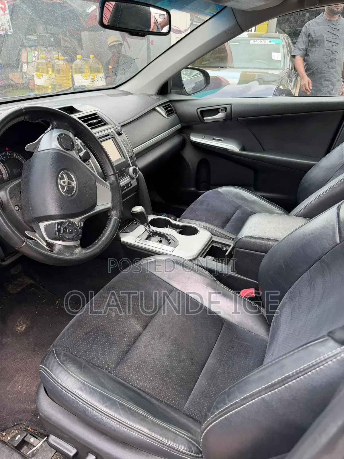 Toyota Camry SE V6 4dr Sedan (3.5L 6cyl 6A) 2013 Gray