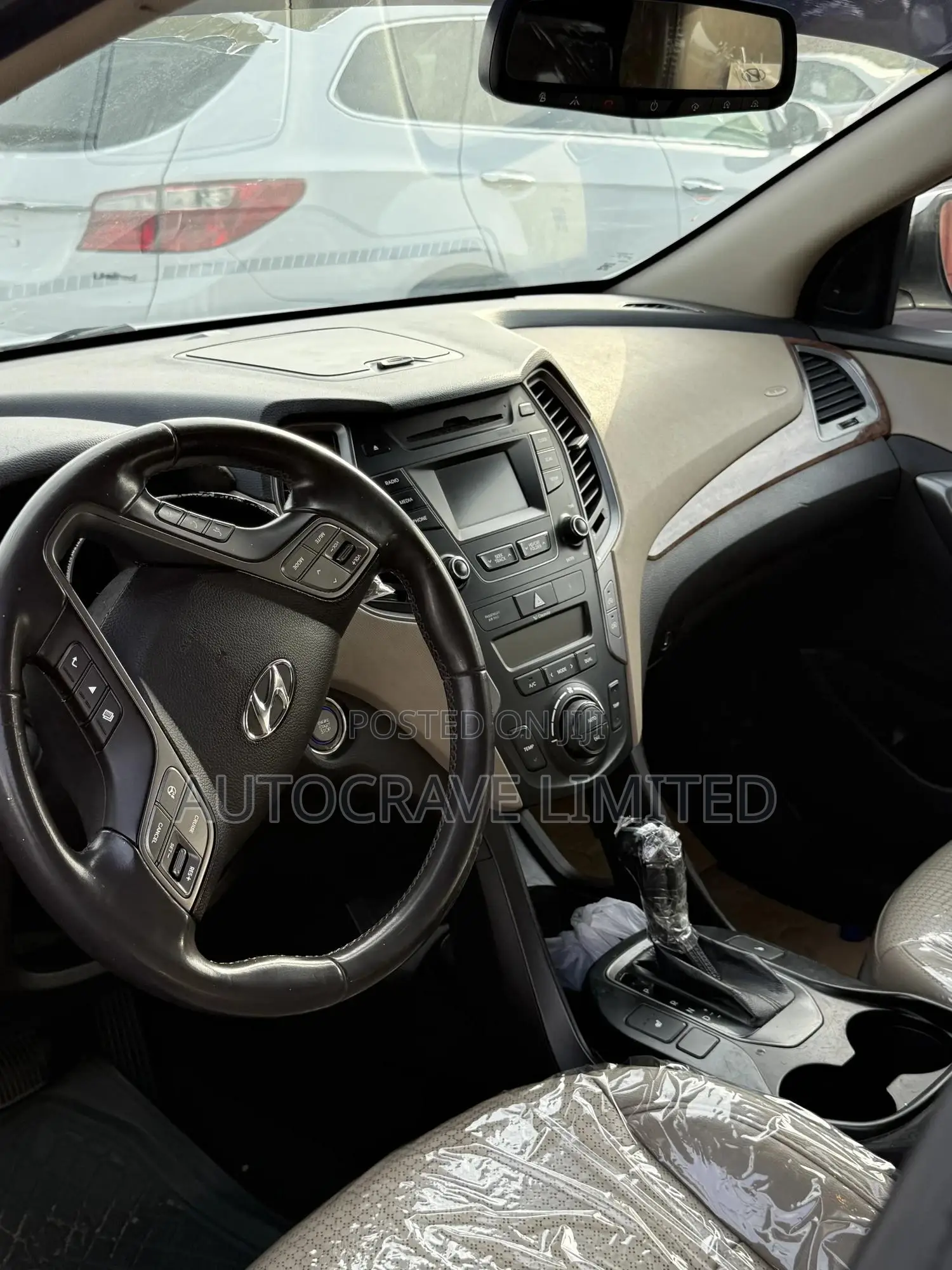 Hyundai Santa Fe Limited 4dr SUV (3.3L 6cyl 6A) 2014 White