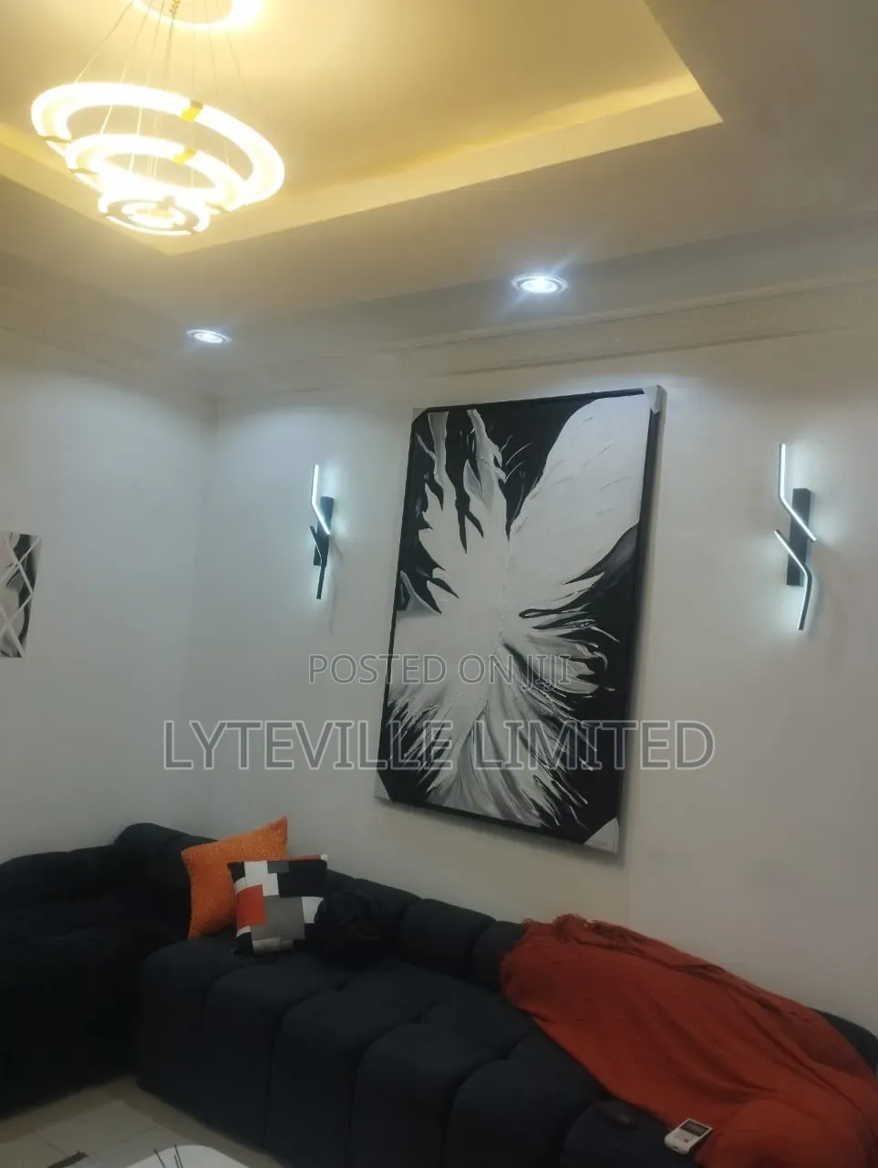 Clean 2 Bedroom Apartment
