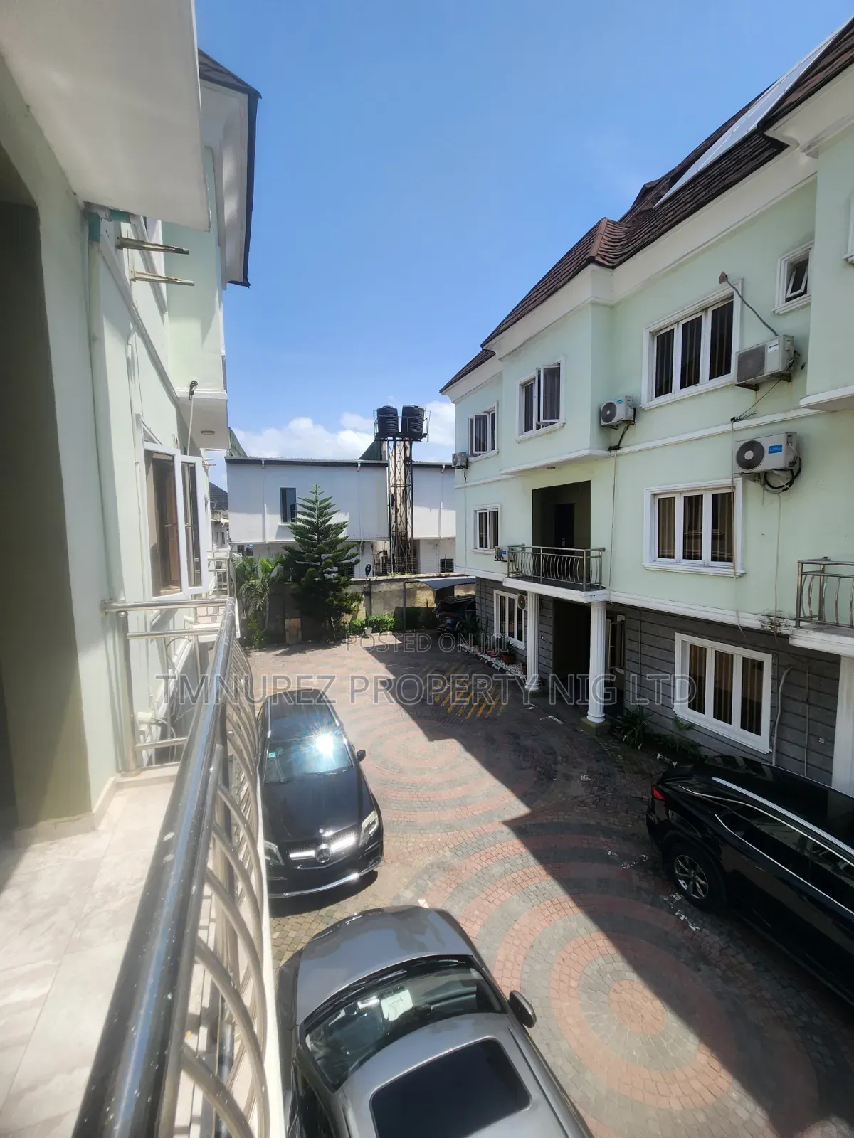3bdrm Apartment in Osapa london for rent