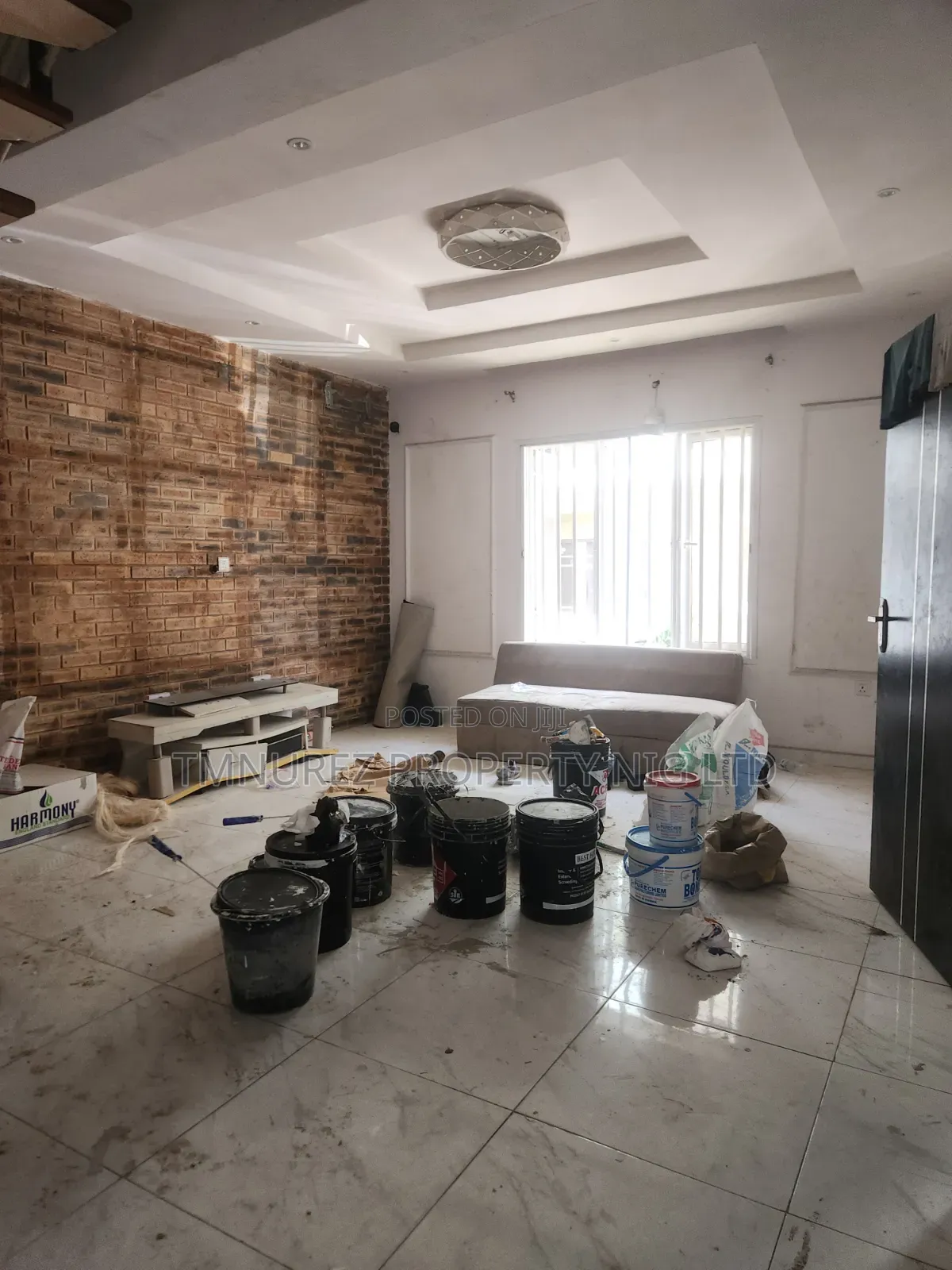 3bdrm Apartment in Osapa london for rent