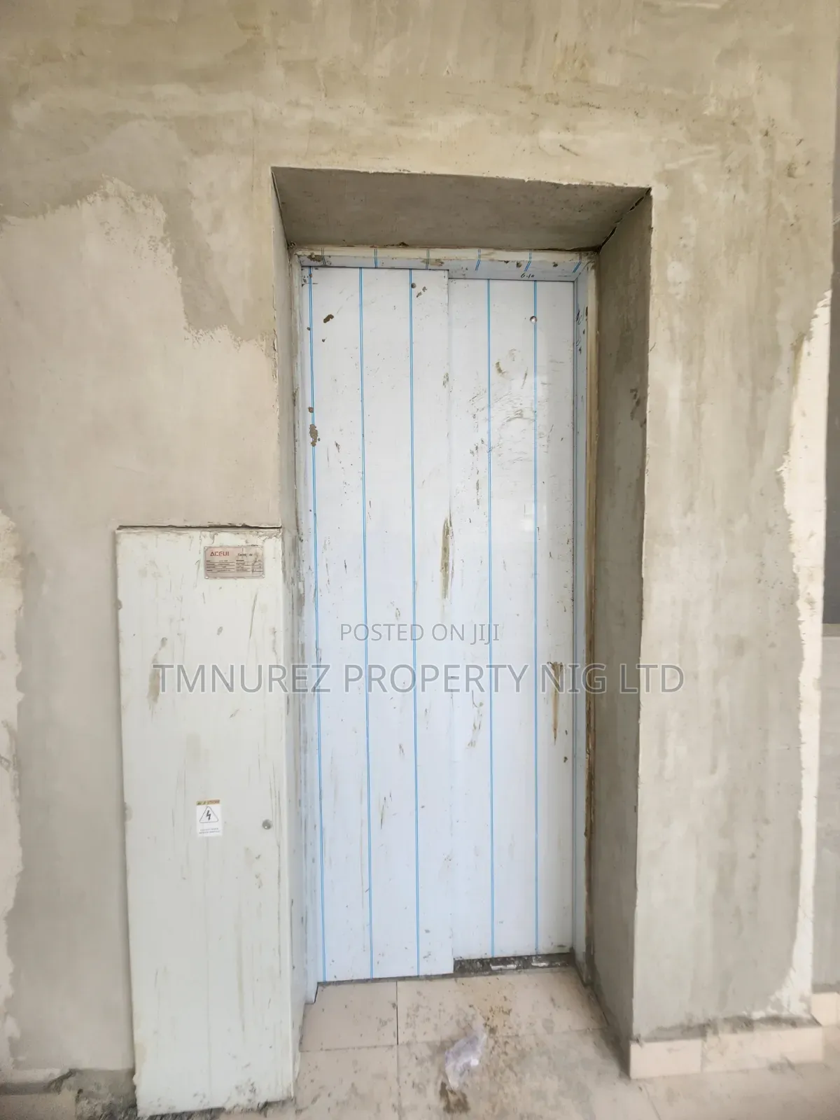 Shop for Rent Lekki Phase1 New Shop