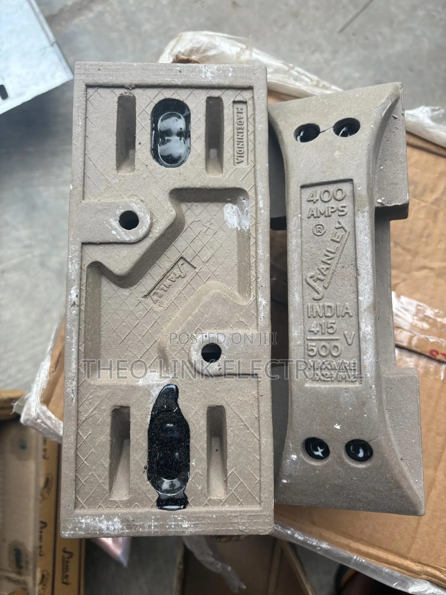 400amps Stanley Fuse and Base