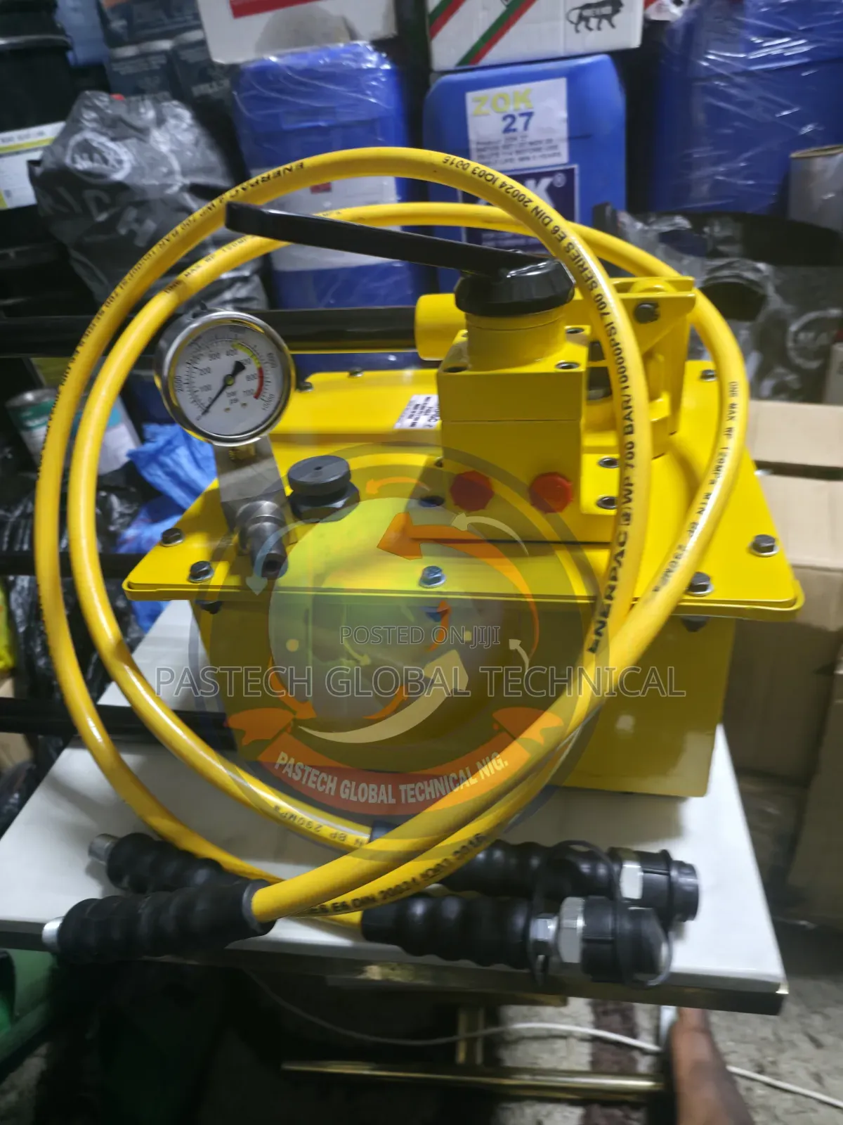 Enerpac P464 Two-Speed Ultima Steel Hydraulic Hand Pump
