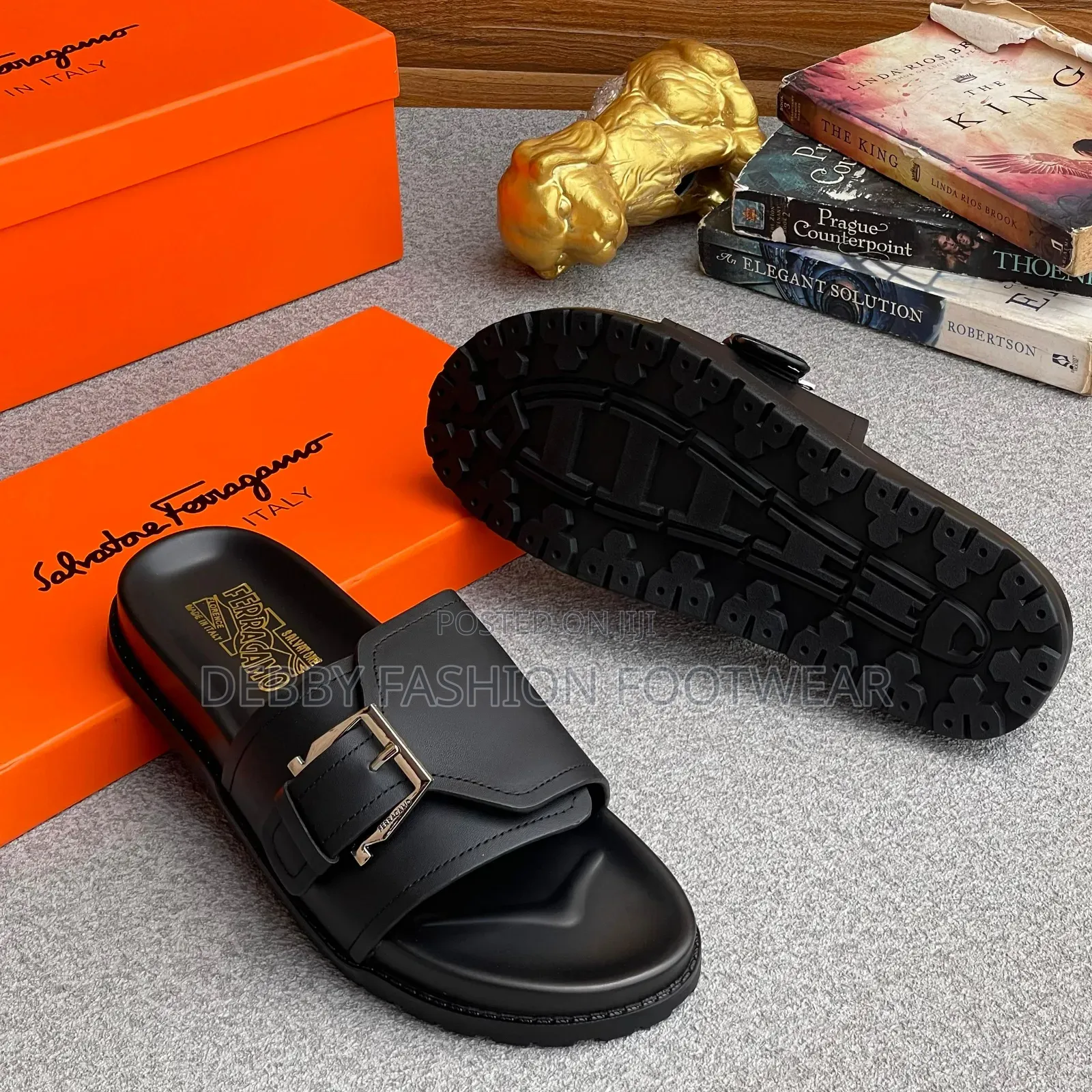 Step Into Comfort and Style With High-Quality Men’S Slippers