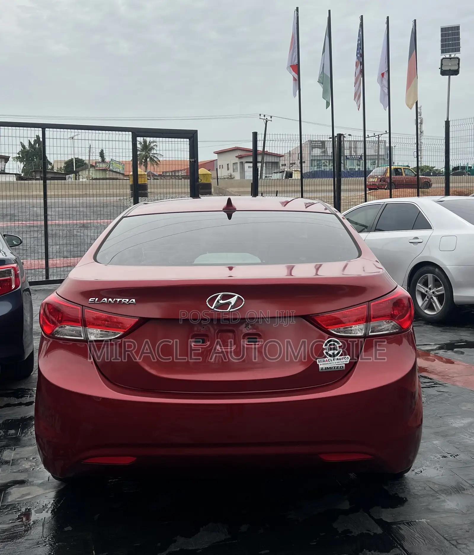 Hyundai Elantra Limited 4dr Sedan (1.8L 4cyl 6A) 2014 Burgundy
