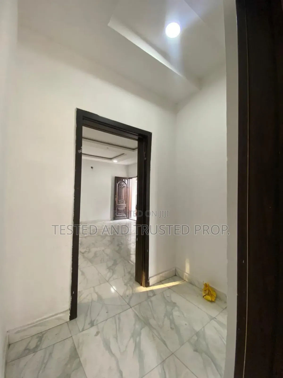 2bdrm Apartment in Osapa for rent
