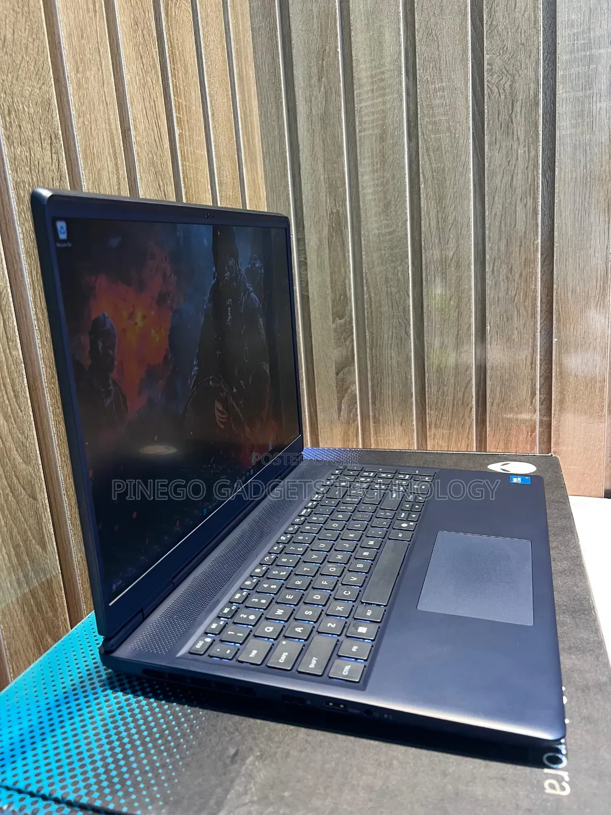 Laptop Alienware 16 Aurora 32GB Intel Core i7 SSD 1T