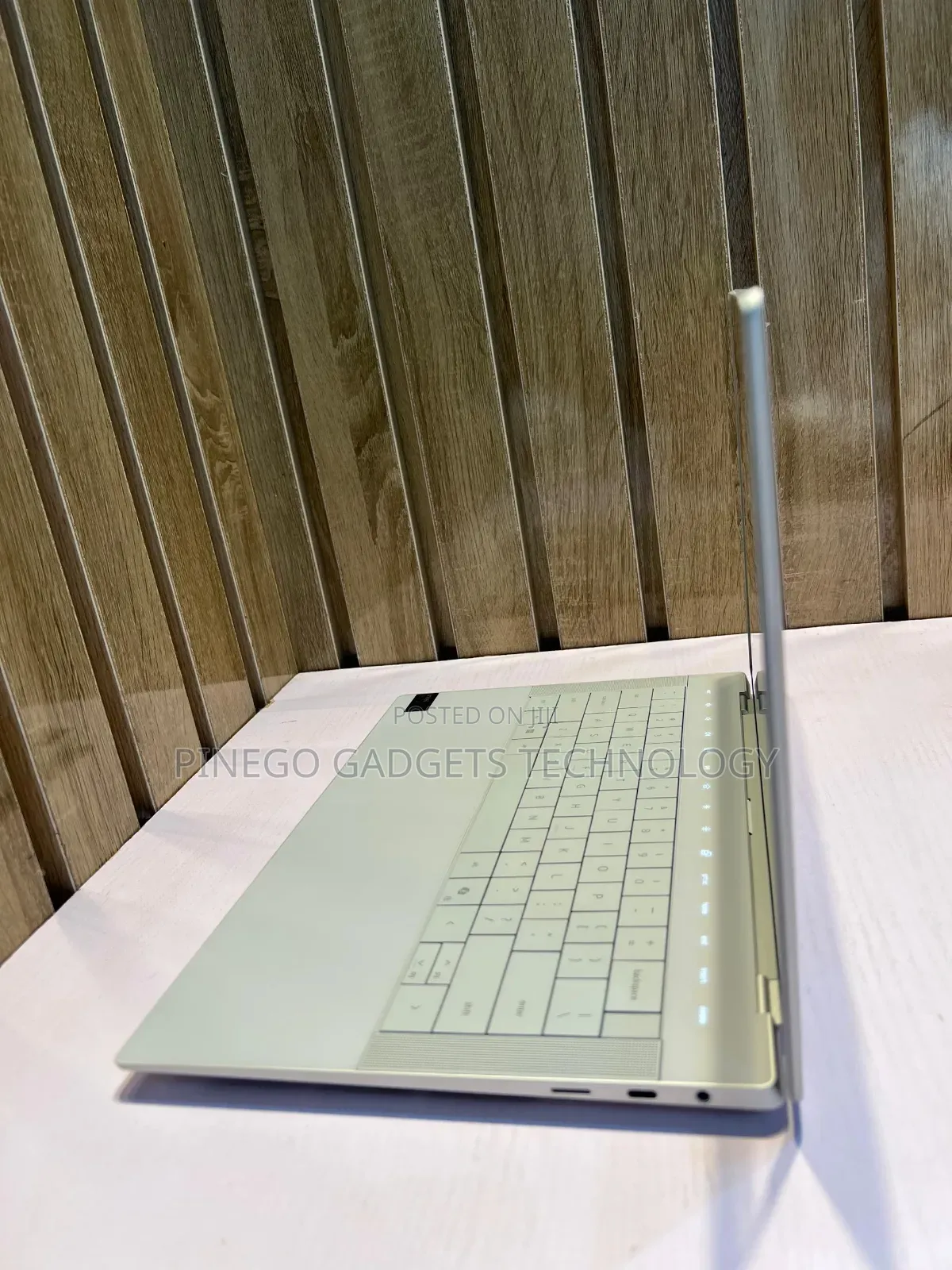 Laptop Dell XPS 14 9440 16GB Intel Core Ultra 7 SSD 1T