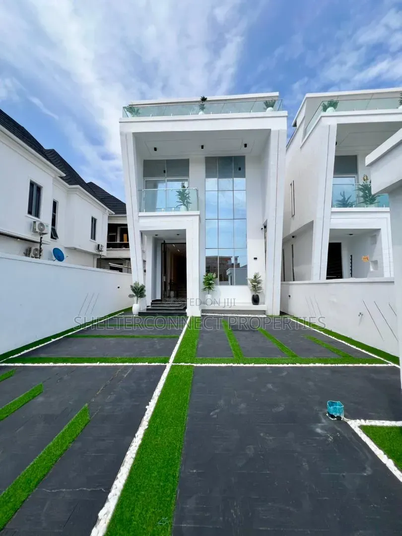 5bdrm Duplex in Ologolo for sale