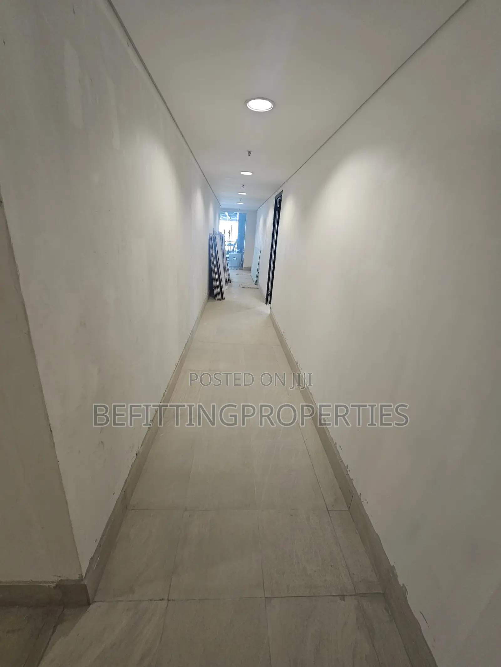 Prime 300sqm Office Space Available for Rent