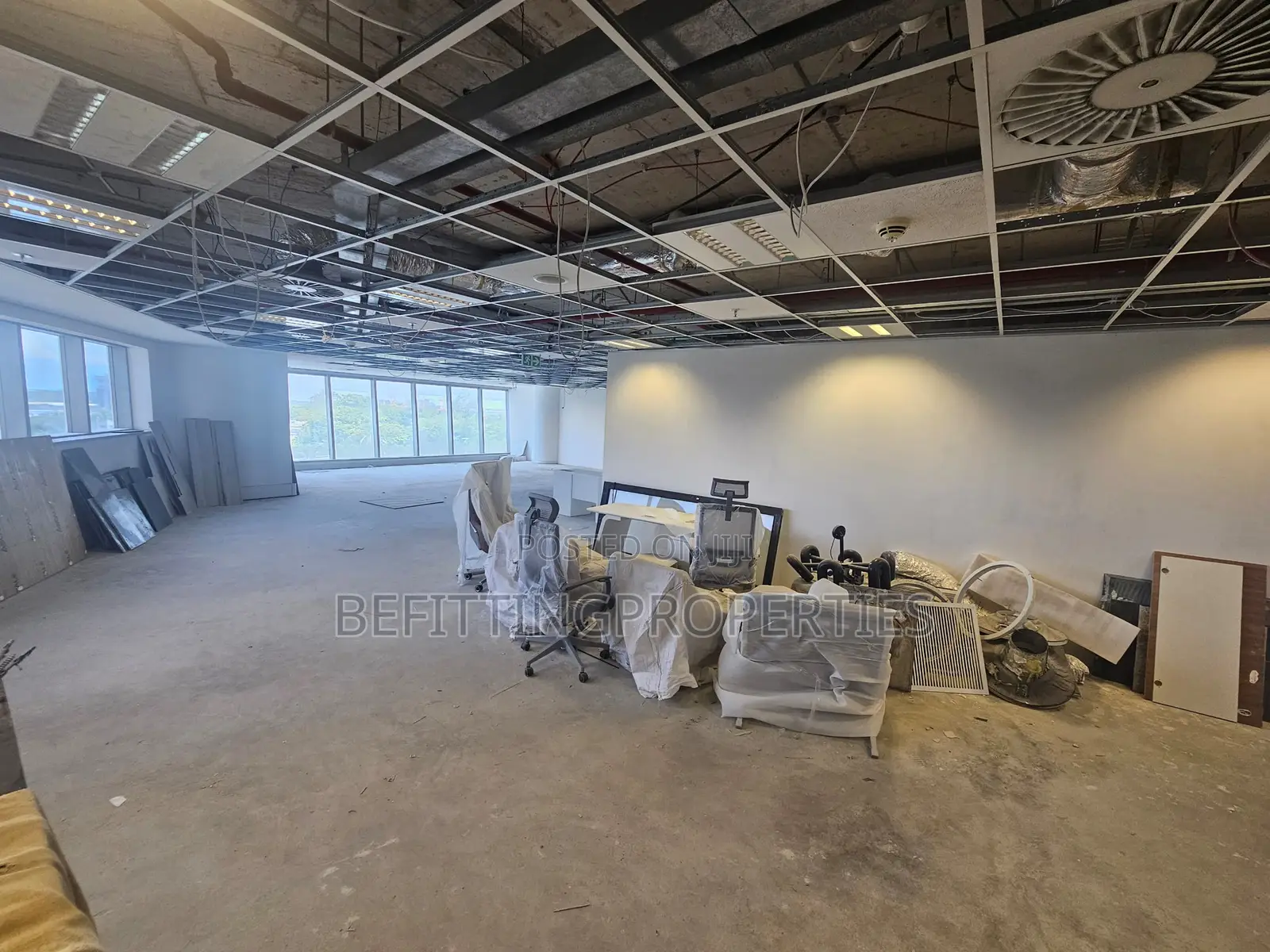 Prime 300sqm Office Space Available for Rent
