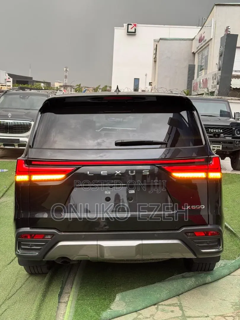 Lexus LX 600 2023 Black