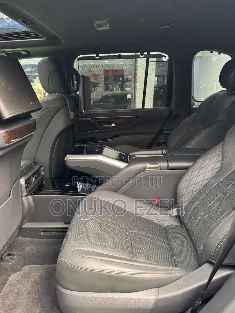 Lexus LX 600 2023 Black