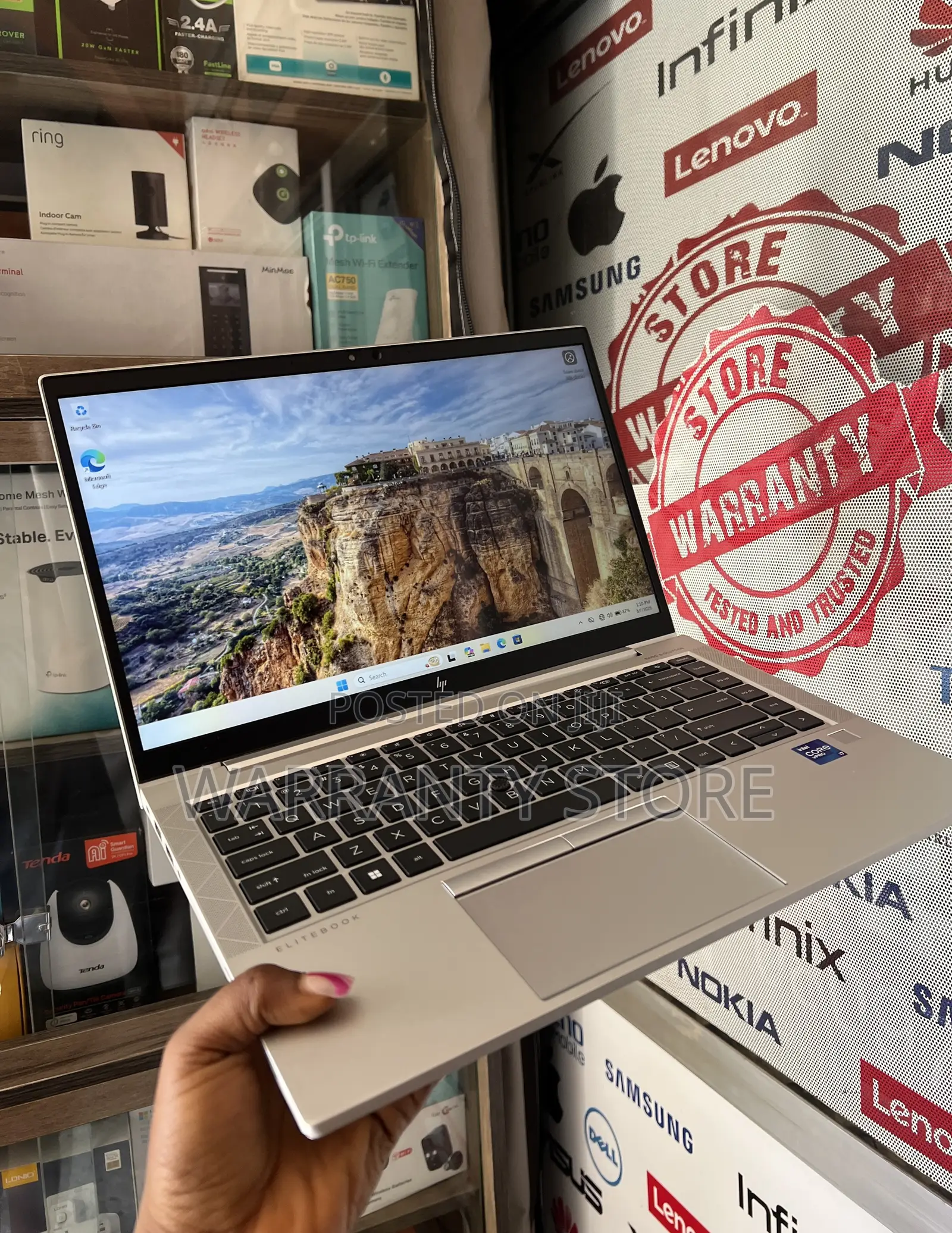 New Laptop HP EliteBook 840 G8 16GB Intel Core i7 SSD 512GB