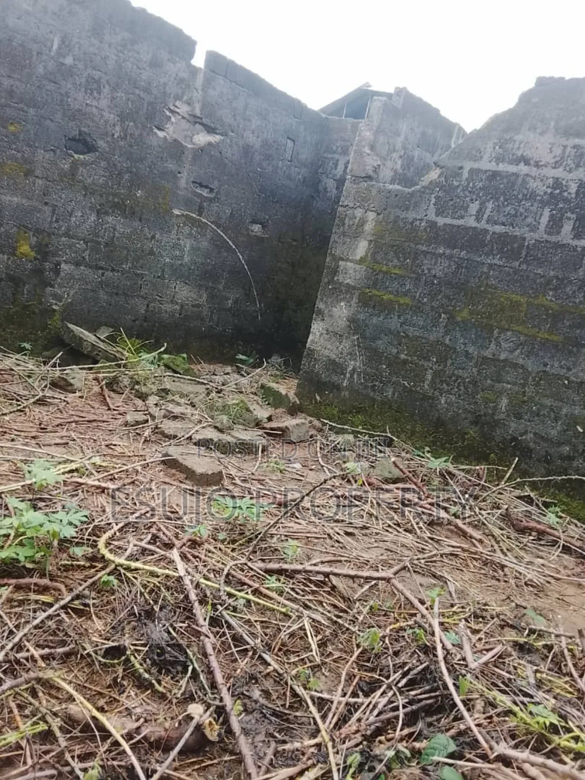 3bdrm Bungalow in Ikot Udoro, Uyo for sale
